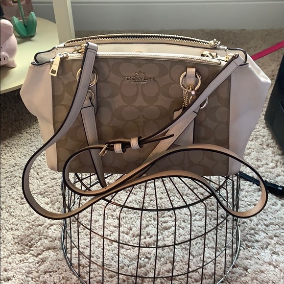 Coach Handbag - Picture 1 of 3